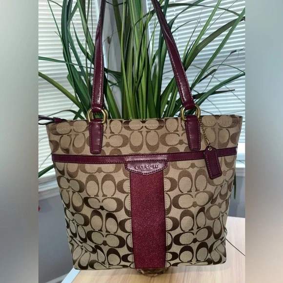 Coach Tan Signature Canvas Tote 💕with Burgundy Leather Accents Y2K Bag - Picture 1 of 7